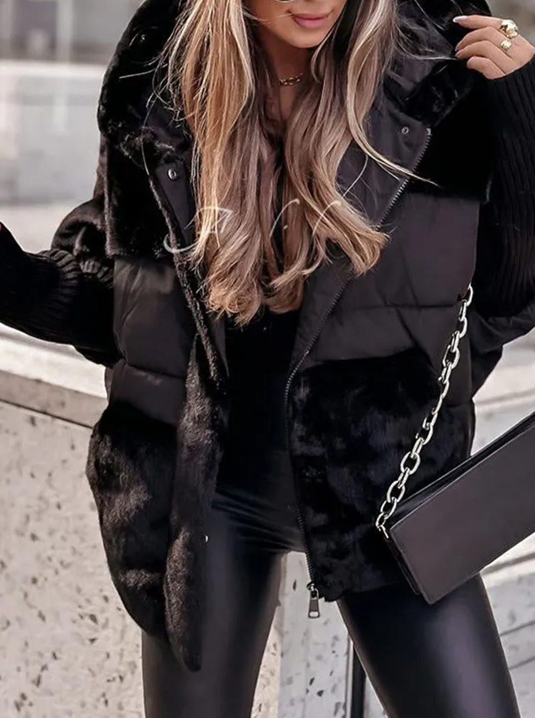 Chaqueta acolchada de invierno de mujer con capucha de piel sintética