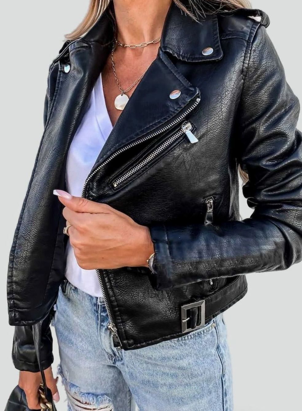 Chaqueta biker asimétrica de mujer de cuero sintético con cremallera, negra