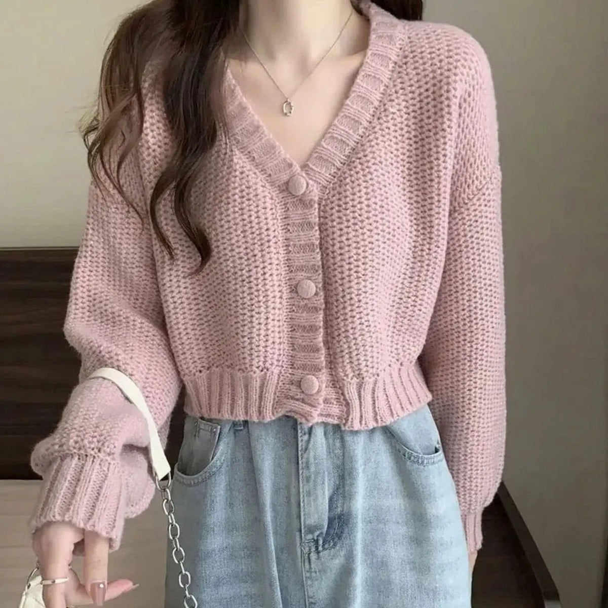 Cárdigan de punto entallado y corto con cuello de pico para mujer