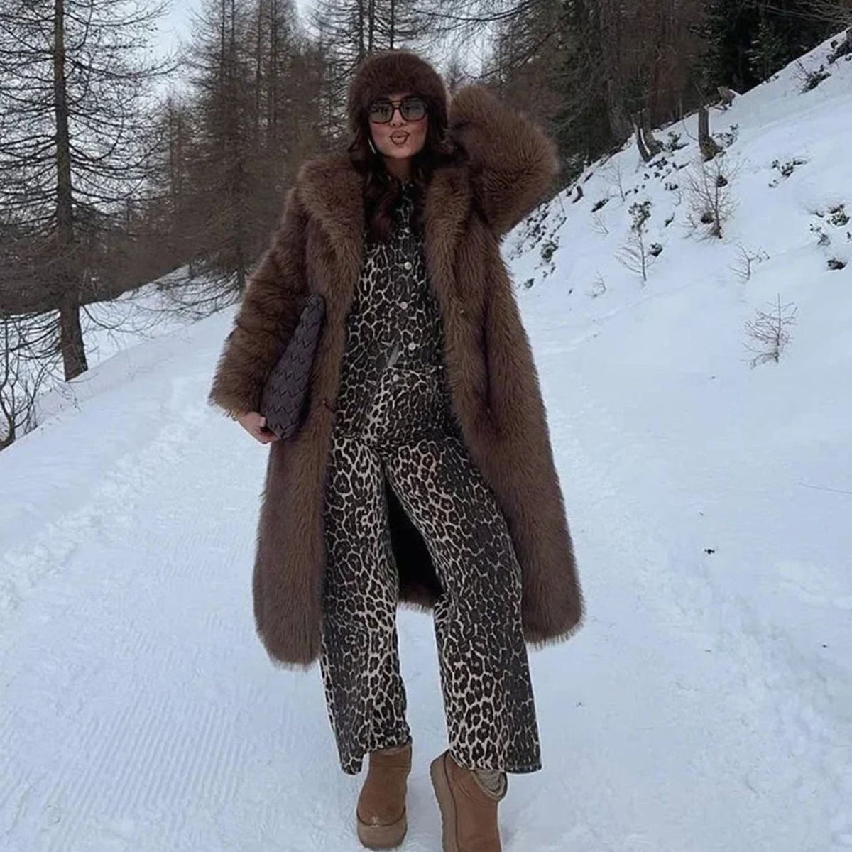 Abrigo de invierno extragrande de piel sintética de largo completo para mujer