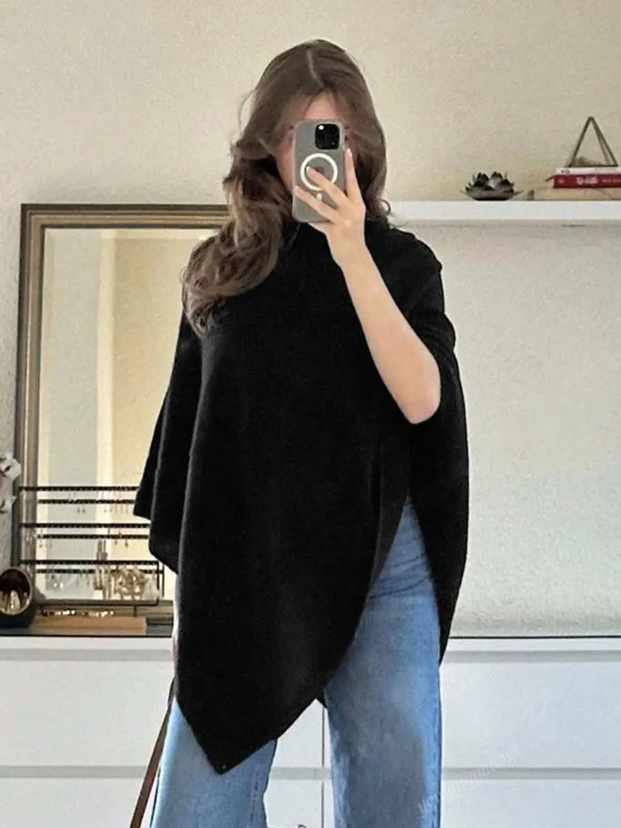 Abrigo tipo capa de punto con bajo asimétrico y poncho drapeado para mujer