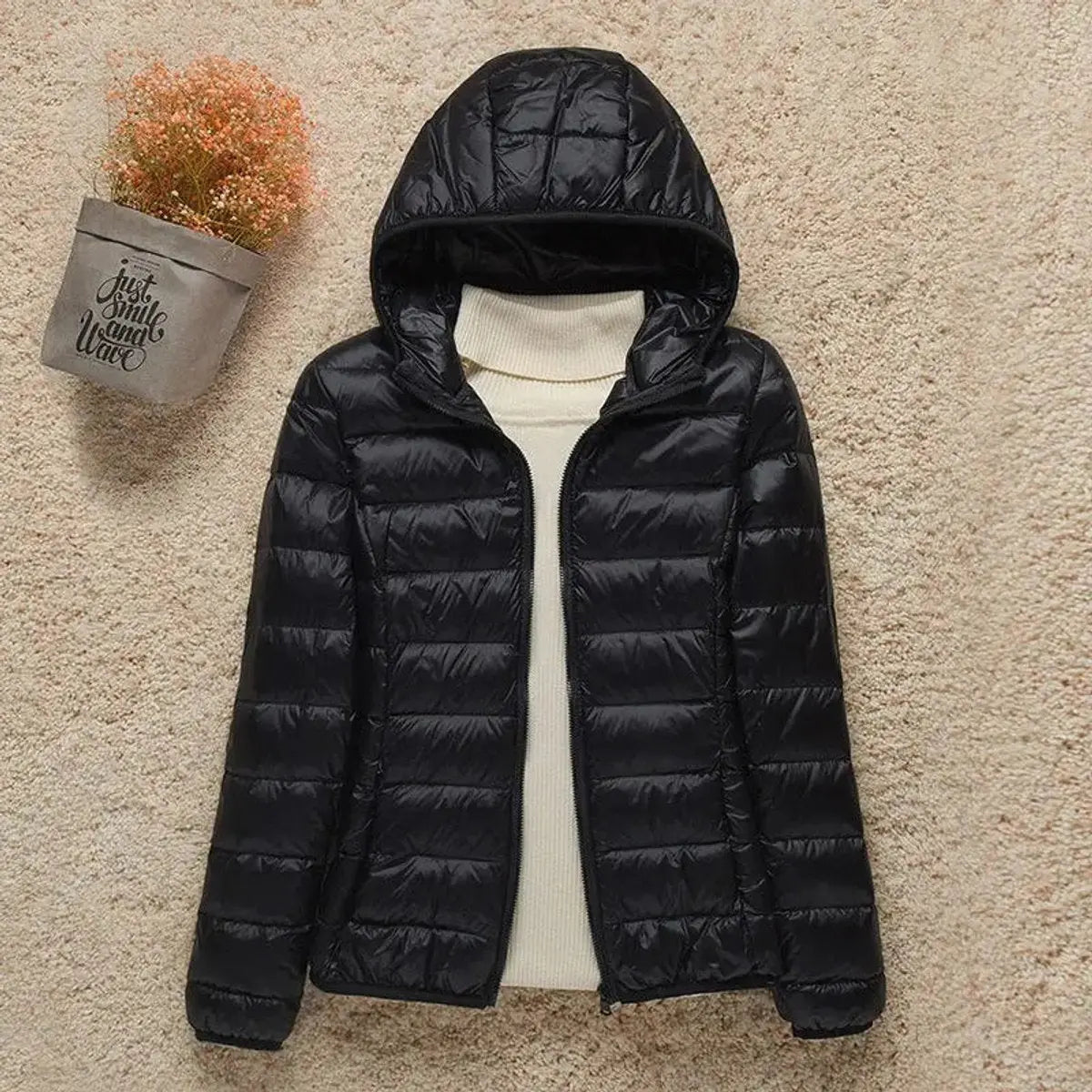 Chaqueta ligera acolchada con capucha, relleno de plumón y plegable para mujer