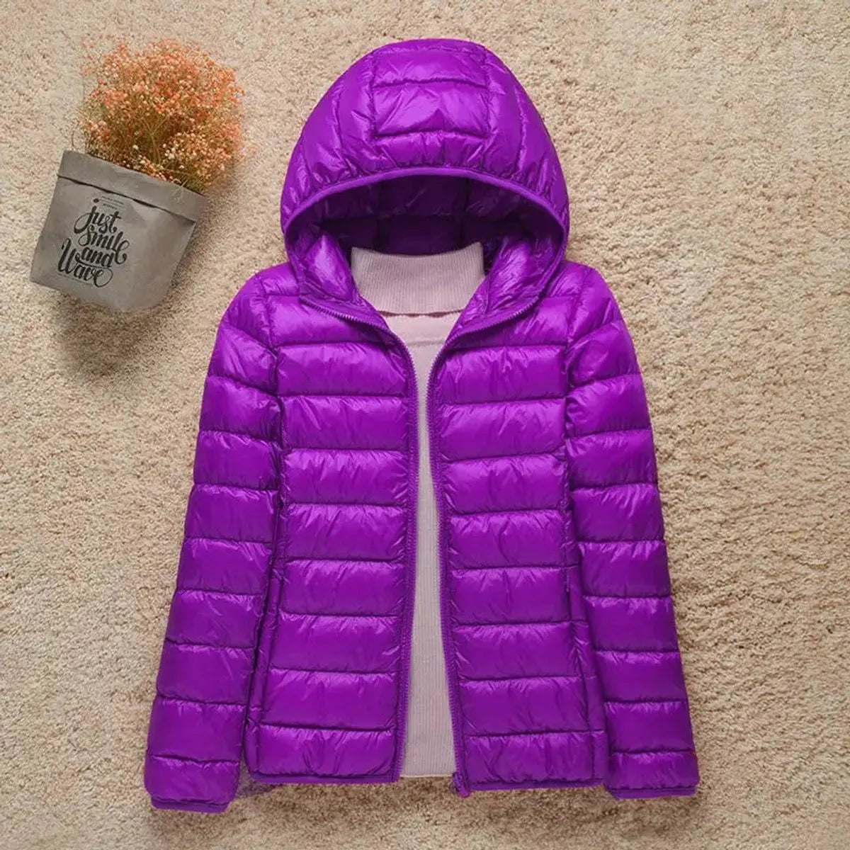 Chaqueta ligera acolchada con capucha, relleno de plumón y plegable para mujer