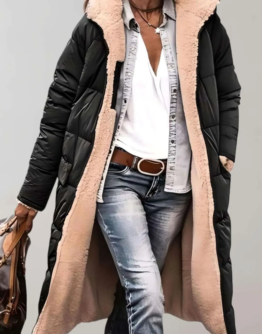 Abrigo largo acolchado con capucha y forro polar para mujer