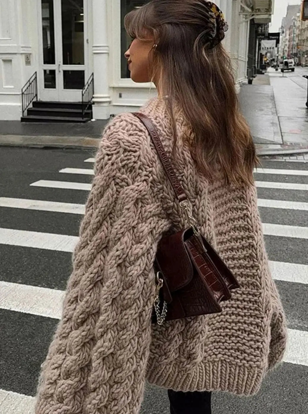 Jersey extragrande de punto grueso trenzado con hombros caídos para mujer