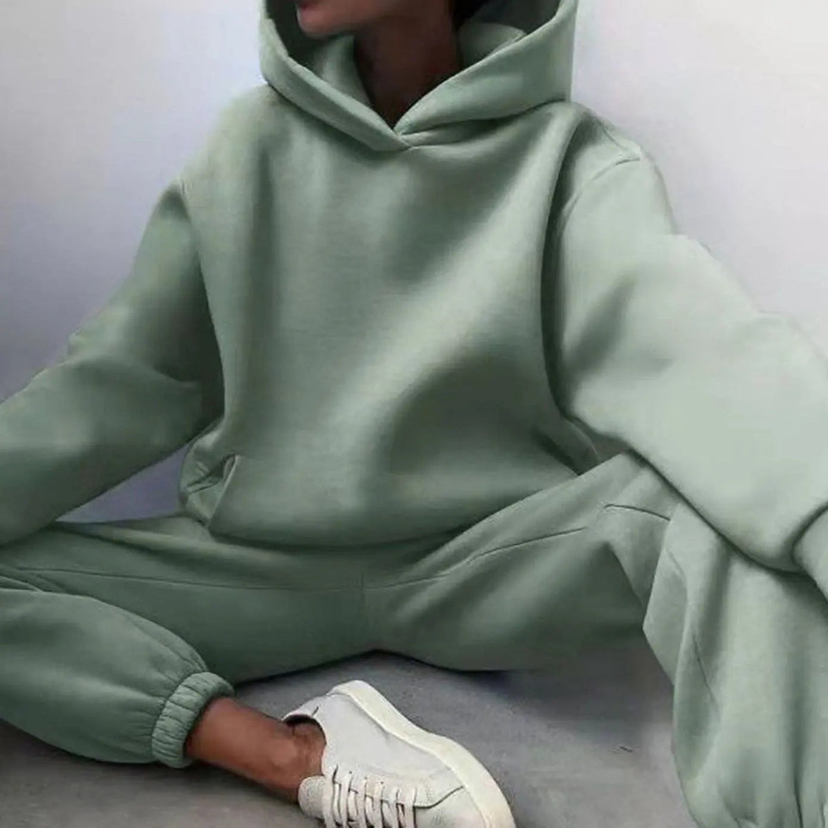 Conjunto de dos piezas extragrande para mujer con sudadera con capucha y pantalón jogger de cintura alta