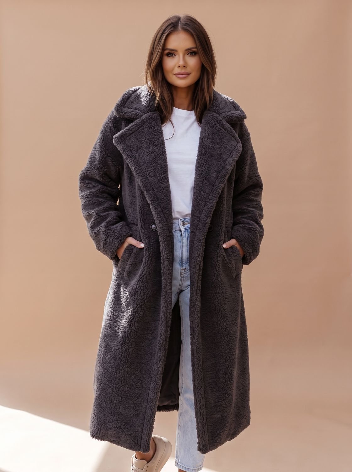 Emily | Abrigo largo de invierno de piel sintética de peluche extragrande para mujer