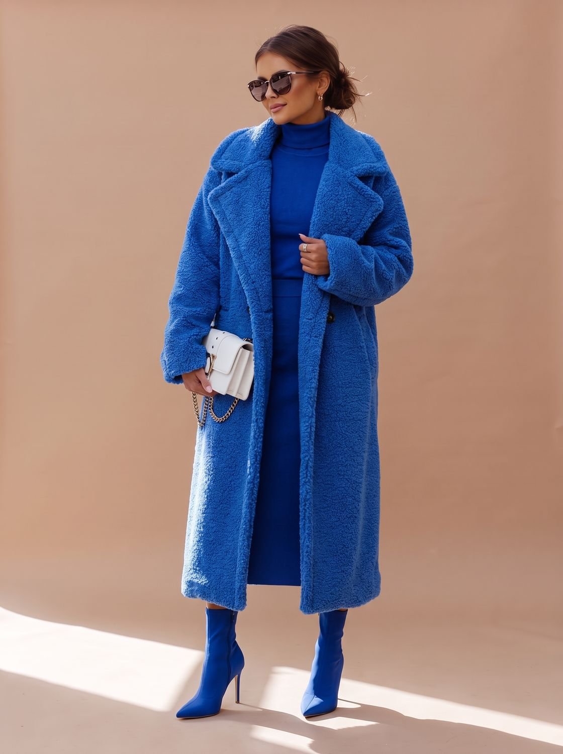 Emily | Abrigo largo de invierno de piel sintética de peluche extragrande para mujer