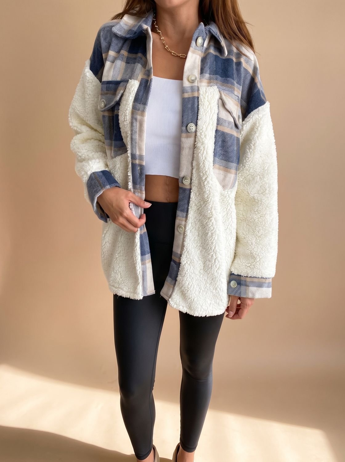Sophie | Sobrecamisa de forro polar sherpa a cuadros con botones, para mujer