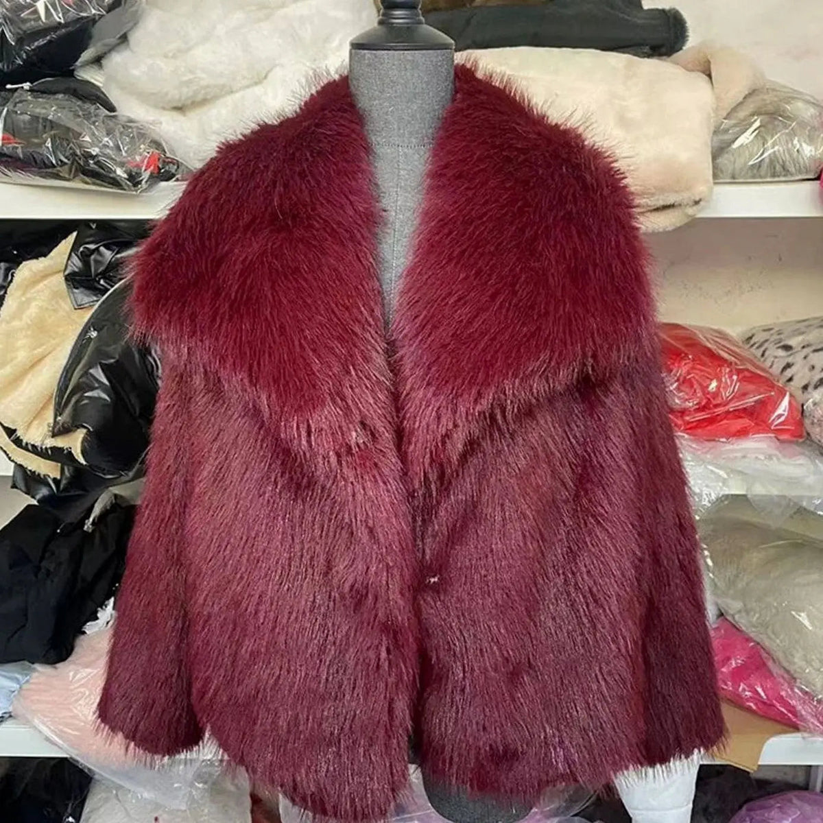 Chaqueta de piel sintética con capucha, abierta por delante, y abrigo mullido de corte holgado para mujer