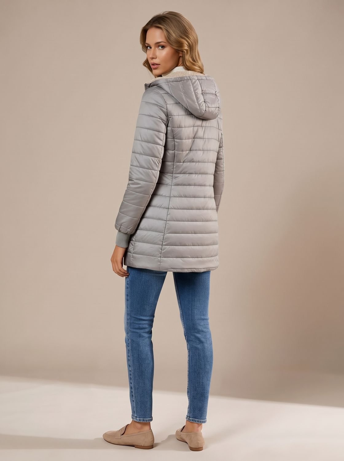 Willow | Abrigo acolchado de invierno para mujer con capucha y forro de borreguito