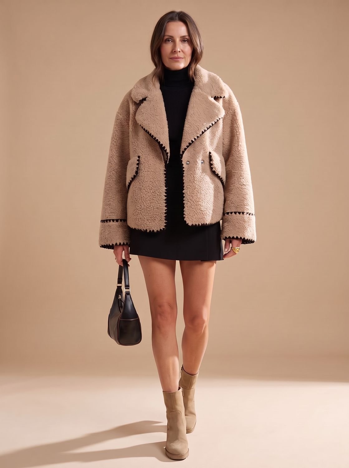 Amelia | Chaqueta bomber de piel sintética de peluche para mujer con ribete en contraste