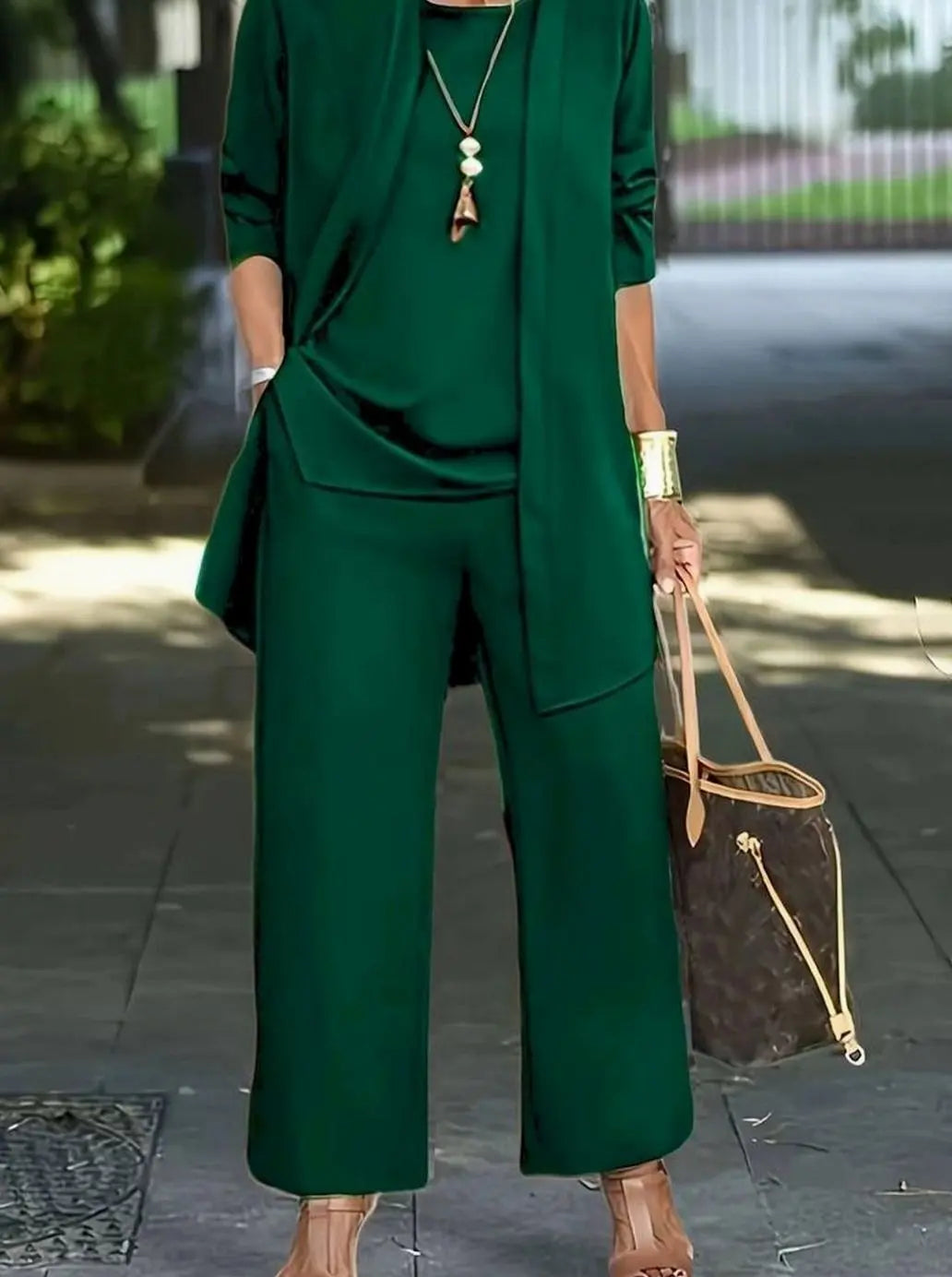 Conjunto de tres piezas para mujer con pantalón de pierna ancha y corte relajado