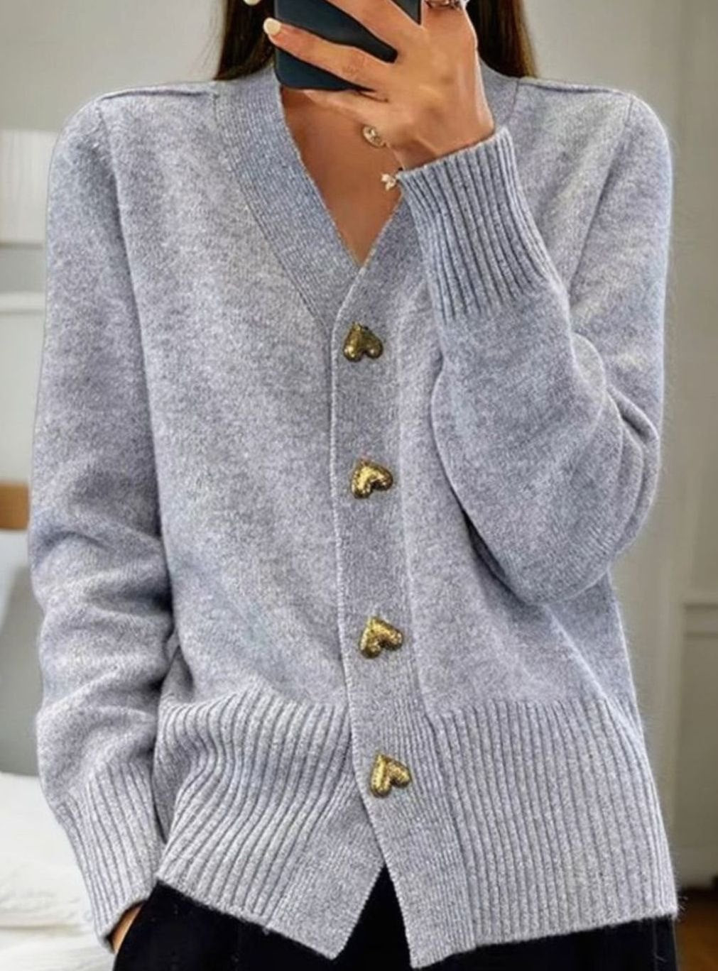 Cárdigan de punto para mujer con escote en V y botones dorados en forma de corazón