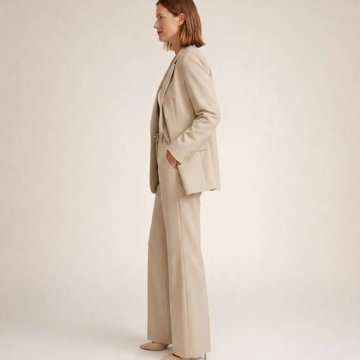 Conjunto de traje para mujer, con blazer entallada y pantalón de pernera ancha
