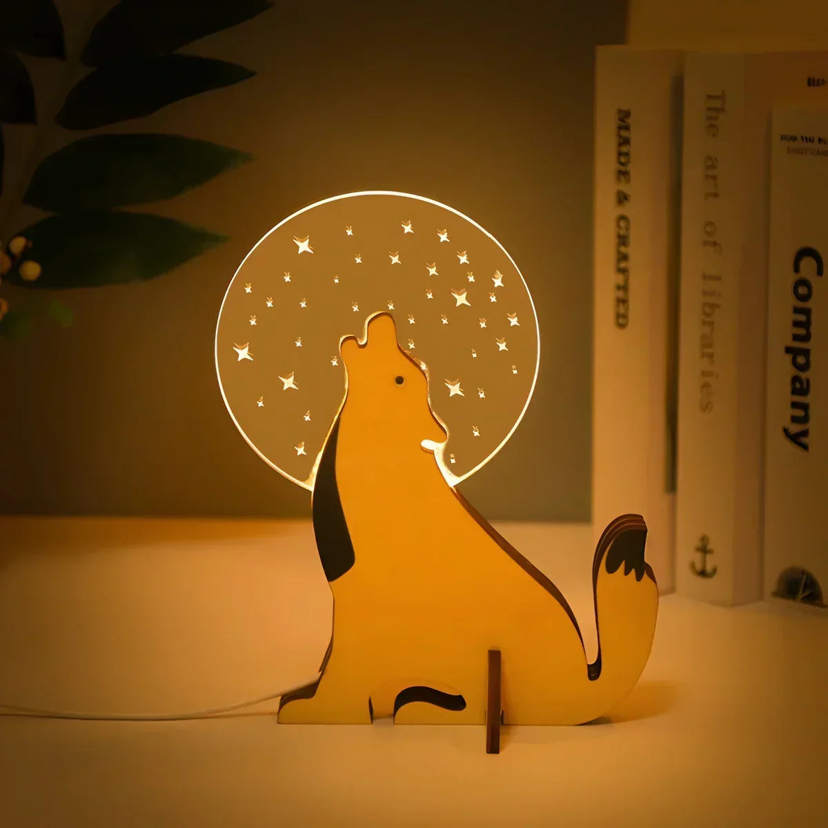 Lámpara de mesa de noche táctil de madera y acrílico con silueta de fauna